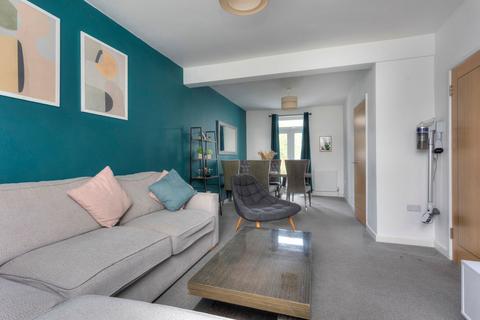 4 bedroom terraced house to rent, Haddington Street, Hove, BN3