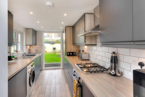 4 bedroom terraced house to rent, Haddington Street, Hove, BN3