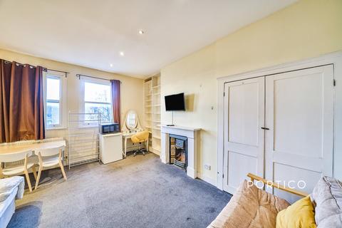 undefined, Lillie Road, London, SW6