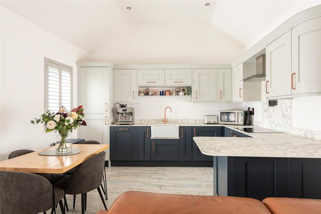 Kitchen/Dining