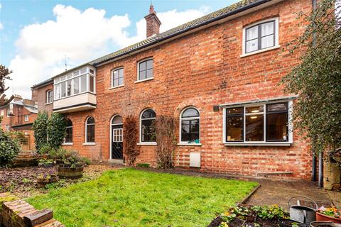 4 bedroom cottage for sale, London Road, Wellingborough, Northampton, Northamptonshire, NN8