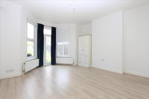 undefined, 16 Park Avenue, London, N13