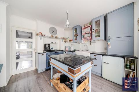 3 bedroom terraced house for sale, Chiswell, Portland