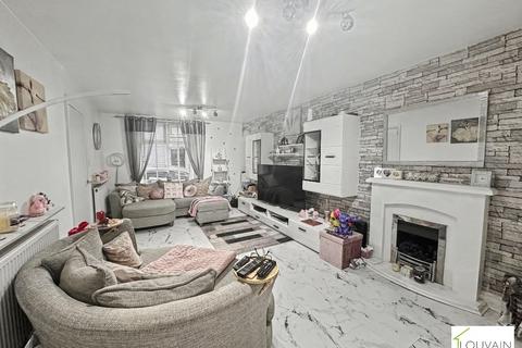 3 bedroom terraced house for sale, Station Street, Pontlottyn, Bargoed