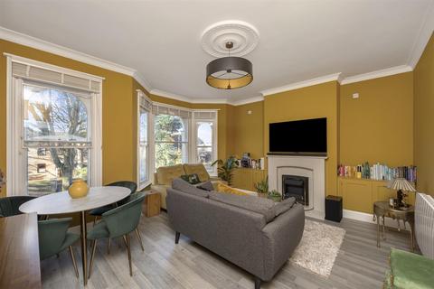 undefined, South Farm Road, Broadwater, West Sussex, BN15 7AP