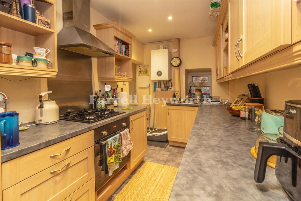 Kitchen image 2