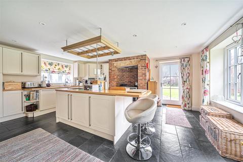 4 bedroom detached house for sale, Coleman Close, Tiverton