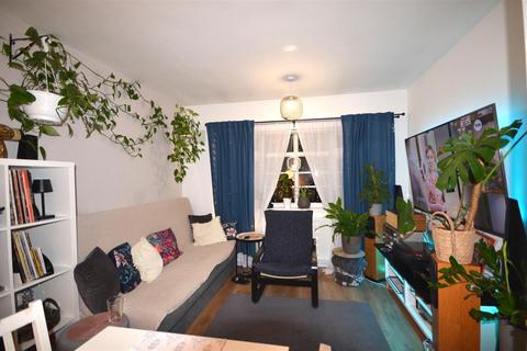 2 bedroom flat for sale, Harrowdene Road, Wembley, Middlesex, HA0 2JB