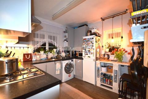 2 bedroom flat for sale, Harrowdene Road, Wembley, Middlesex, HA0 2JB