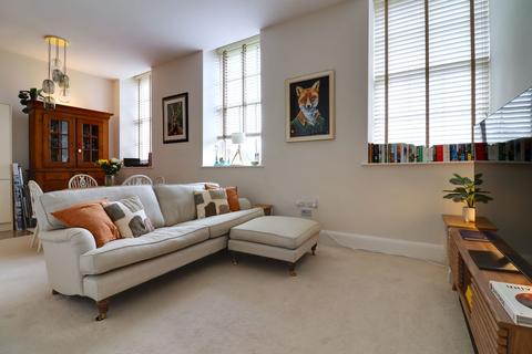 2 bedroom property to rent, St. Georges Parkway, Stafford ST16
