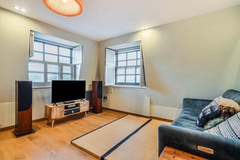 2 bedroom apartment for sale, Beardell Street, London