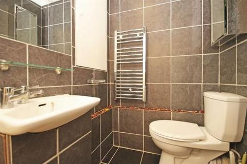 2 bedroom flat to rent, 3 Philbeach Gardens, London, Greater London, SW5