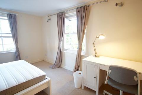 2 bedroom flat to rent, 3 Philbeach Gardens, London, Greater London, SW5