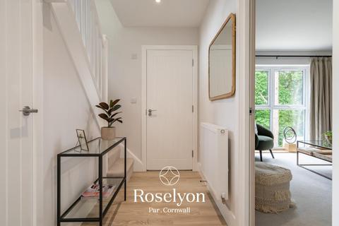 4 bedroom semi-detached house for sale, Roselyon Gardens, Par PL24