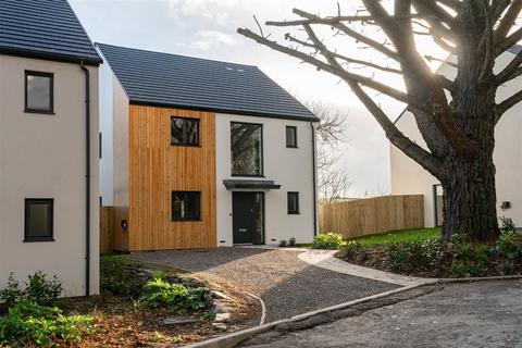 undefined, Roselyon Gardens, Par PL24