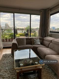 3 bedroom flat to rent, Ocean Wharf, London, E14