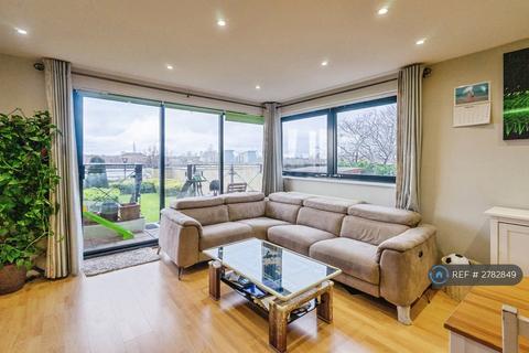 3 bedroom flat to rent, Ocean Wharf, London, E14