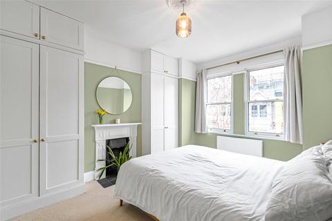 4 bedroom end of terrace house for sale, Fallsbrook Road, London, SW16