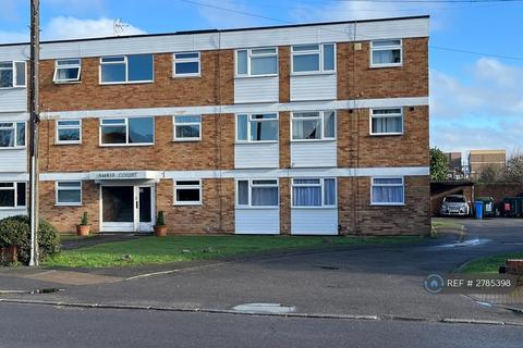 1 bedroom flat to rent, Laleham Road, Staines-Upon-Thames, TW18