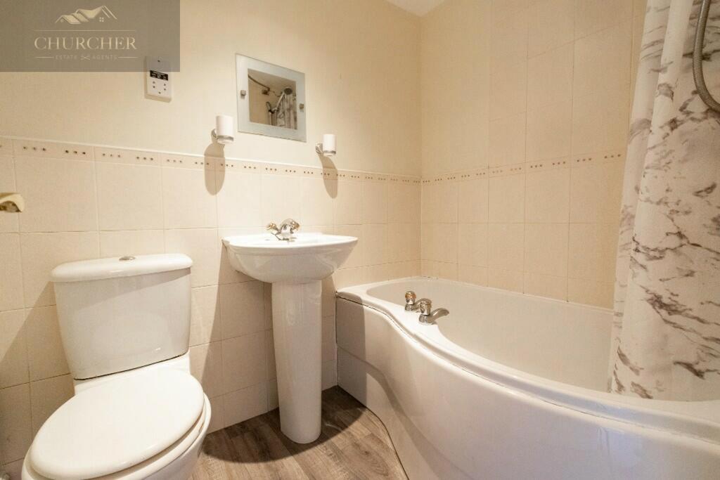 238523 24 hawthorn img 09 0000