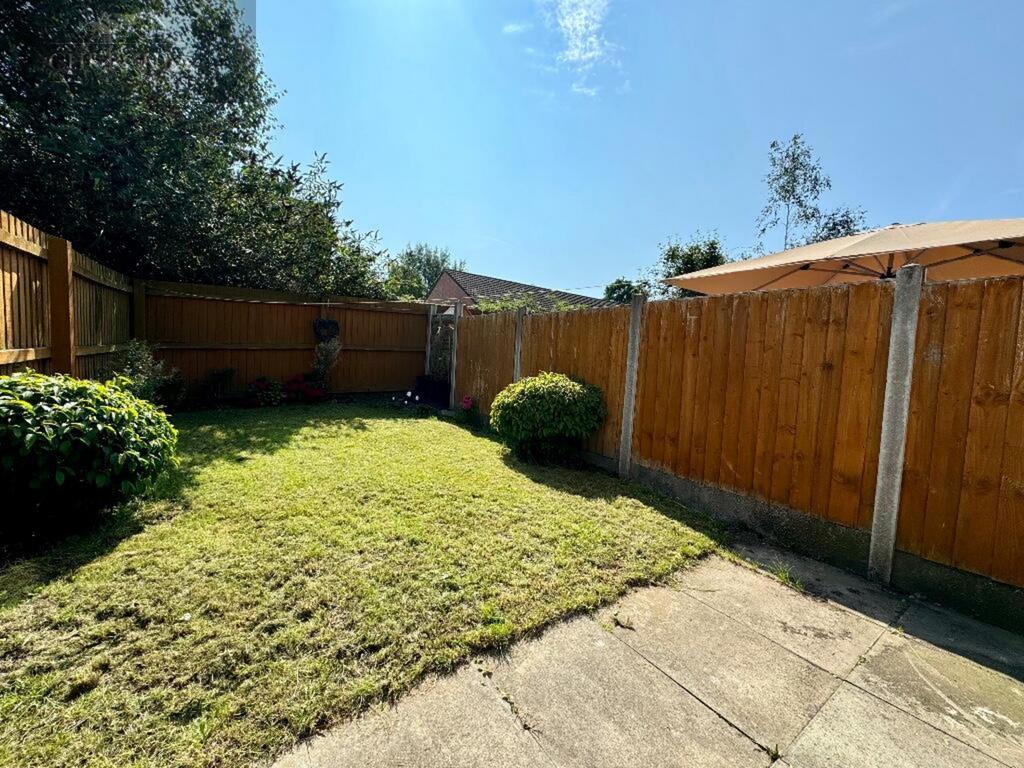 238523 24 hawthorn img 12 0000