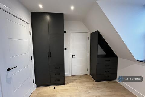 2 bedroom flat to rent, Ashbourne House, London, NW11