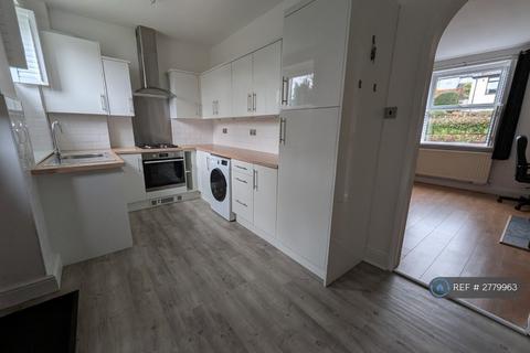 2 bedroom terraced house to rent, Armit Road, Oldham, OL3