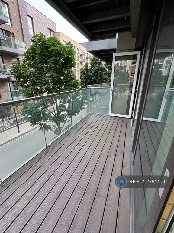Large Balcony - Access From Living Room