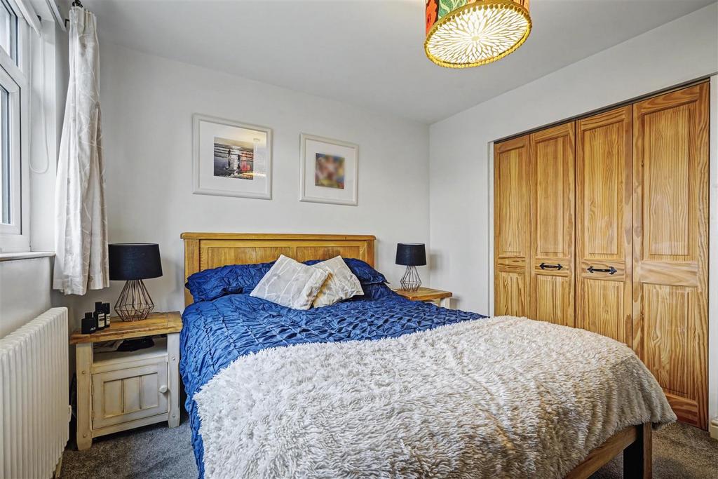 Bedroom 1 2.jpeg