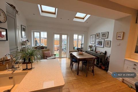 3 bedroom end of terrace house to rent, Parkstead Road, Putney, SW15