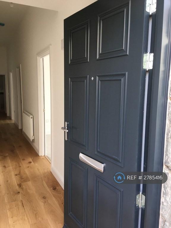 Private Entrance