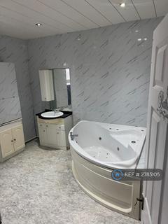 3 bedroom terraced house to rent, Station Road, Peterlee, SR8