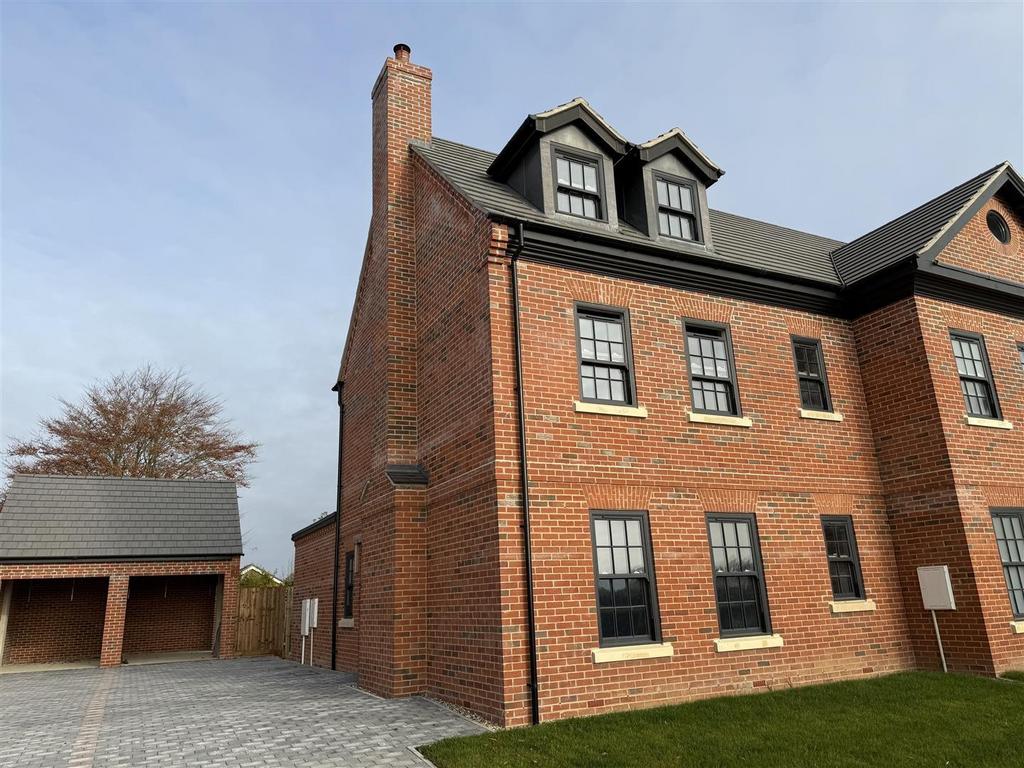 X 8k To8 SREmv9u92hq Oczg.jpg