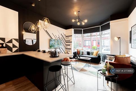 undefined, Headingley Avenue, Leeds, LS6