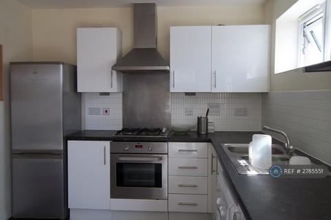 2 bedroom flat to rent, Jupiter Court, Edgware, HA8
