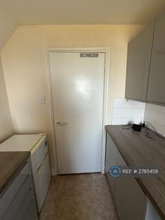 1 bedroom flat to rent, Sea Road, Westgate-On-Sea, CT8