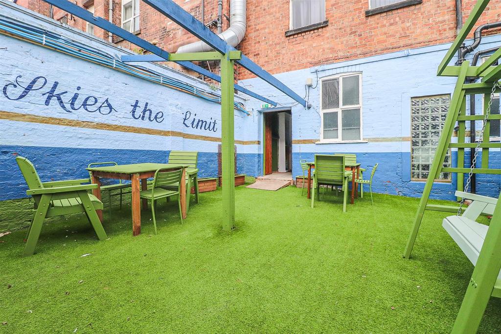 Courtyard Garden