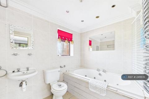 undefined, The Mead, Laindon, Basildon, SS15