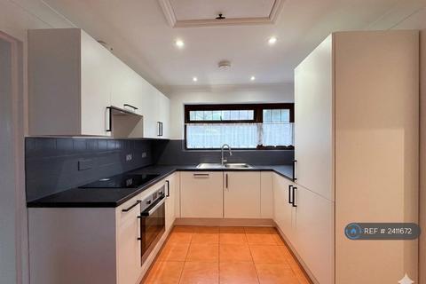 undefined, The Mead, Laindon, Basildon, SS15