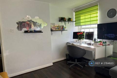 1 bedroom flat to rent, April Court, London, E2