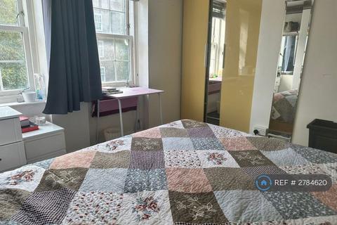 1 bedroom flat to rent, April Court, London, E2