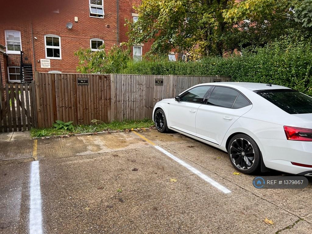 Optional Parking £134pcm