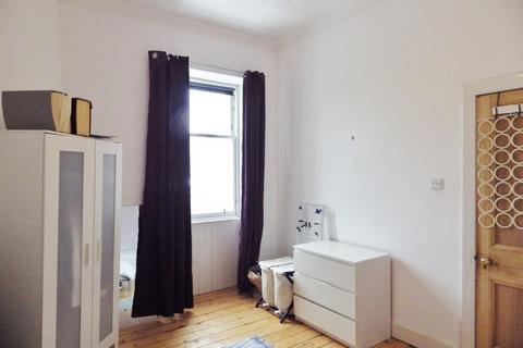 1 bedroom flat to rent, Lochrin Place EH3