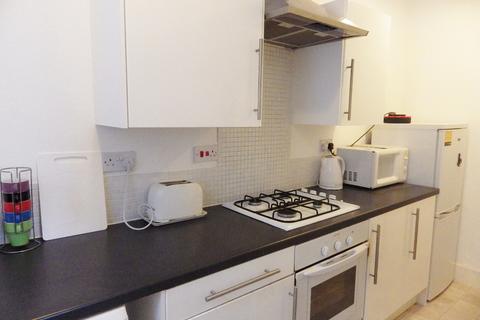 1 bedroom flat to rent, Lochrin Place EH3