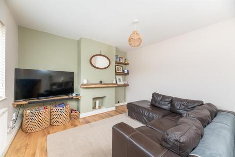 3 bedroom semi-detached house for sale, Blake Crescent, Guiseley LS20