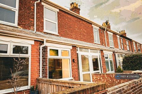 3 bedroom terraced house to rent, Ravensmere East, Beccles, NR34