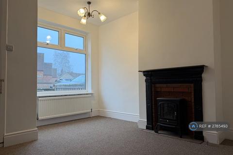 3 bedroom terraced house to rent, Ravensmere East, Beccles, NR34