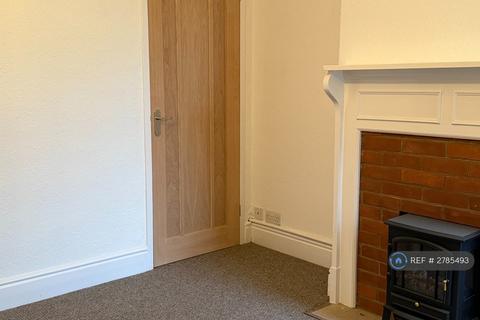3 bedroom terraced house to rent, Ravensmere East, Beccles, NR34