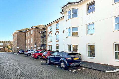 2 bedroom apartment for sale, Norfolk Road, Littlehampton, West Sussex