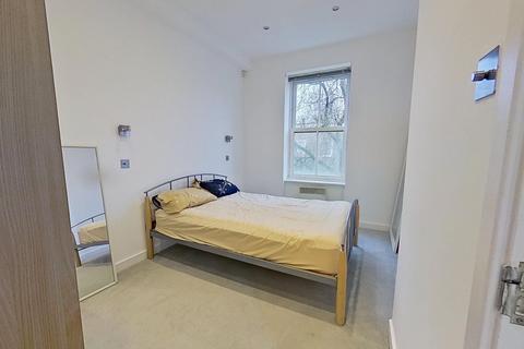 3 bedroom flat to rent, Boundary Road, London NW8